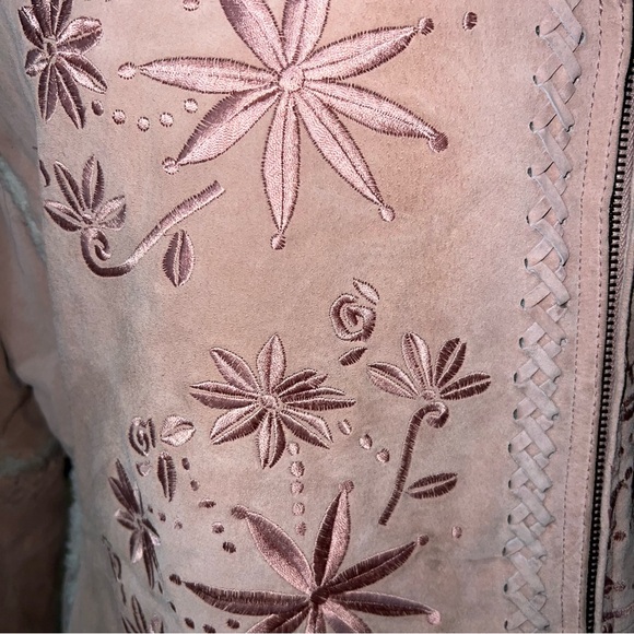 Bisou Bisou Pink Suede Floral Embroidered Teddy Jacket – Size L - Picture 5 of 12